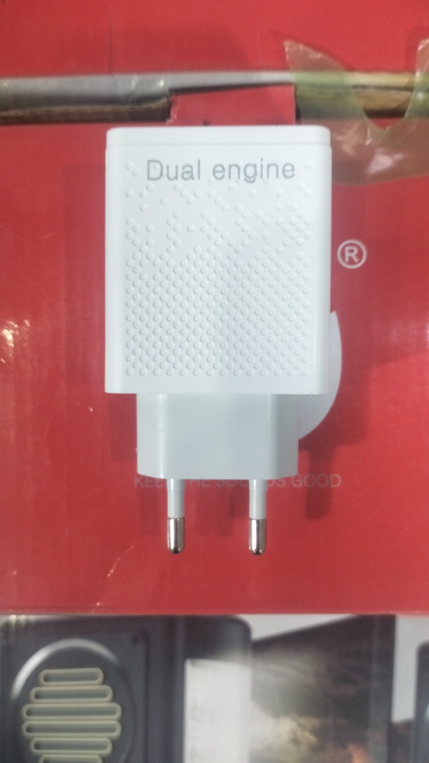 Dual engine Mobile adaptor